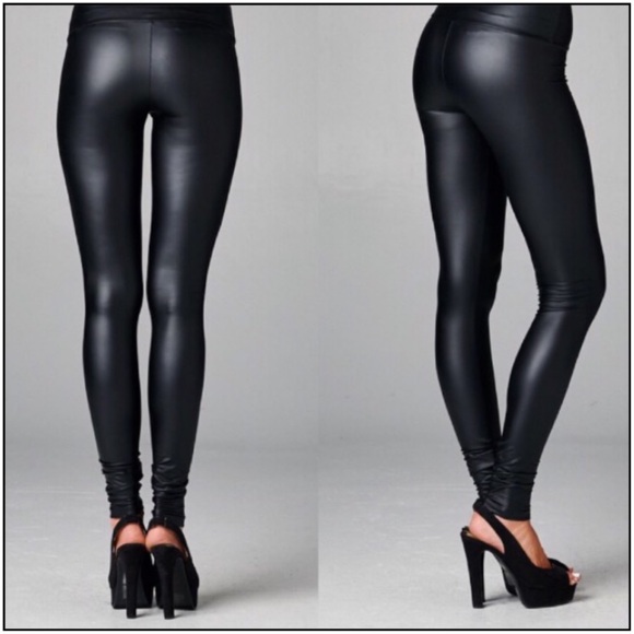Aluna Levi Pants - Black Matt Faux Leather Leggings NWT